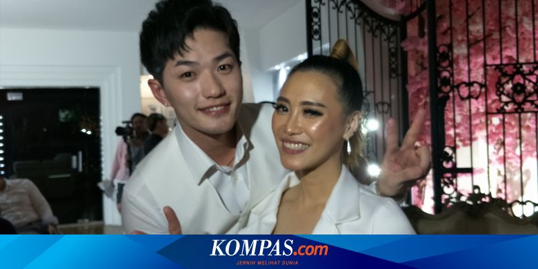 Moa, Istri Lee Jeong Hoon, Bukabukaan Nikah dengan Orang