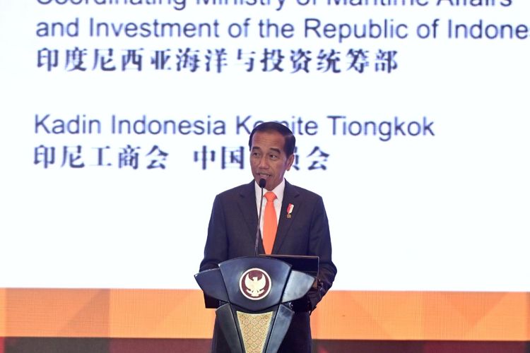 Presiden Joko Widodo saat menghadiri Forum Bisnis Indonesia-China yang digelar di China World Hotel, Beijing, RRT, pada Senin (16/10/2023). 