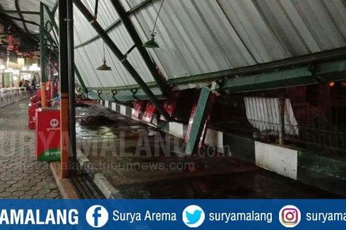Hujan Deras, Atap Sentra Kuliner di Malang Tiba-tiba Roboh