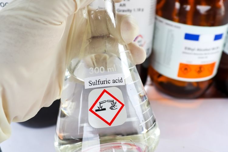 Ilustrasi asam sulfat, apa itu asam sulfat, fungsi asam sulfat, bahaya asam sulfat bagi kesehatan