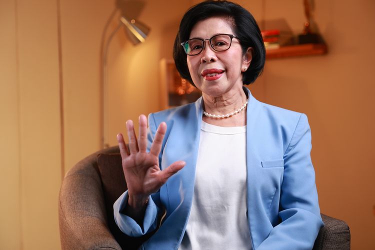 Komisaris Utama PT Medco Intidinamika Saat di temui di Gedung Kompas Gramedia, Jakarta Pusat, Rabu (17/12/2025)