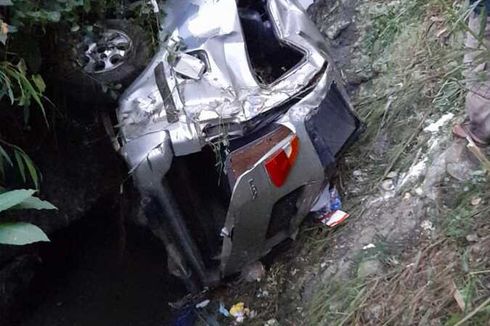 Kronologi Kecelakaan Maut di Bandung Barat, Mobil Terjun ke Jurang, Ibu dan 2 Anaknya Tewas