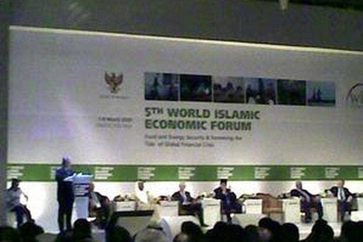Pembukaan World Islamic Economic Forum (WIEF) di Hotel Ritz Carlton, Jakarta.