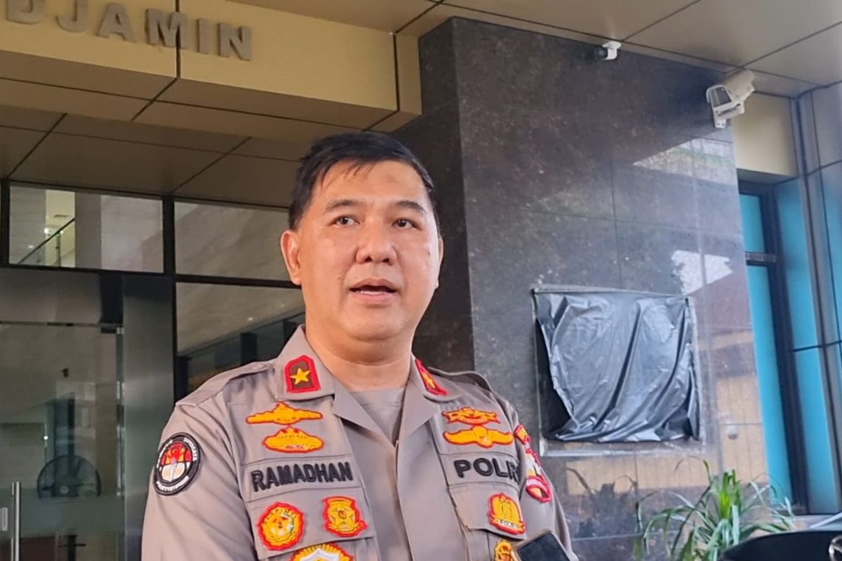 Kepala Biro Penerangan Masyarakat (Karo Penmas) Divisi Humas Polri, Brigjen Ahmad Ramadhan di Bareskrim Polri, Jakarta, Jumat (26/5/2023)