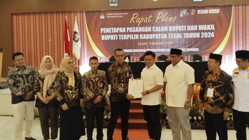 KPU Tetapkan Ischak-Kholid Bupati dan Wakil Bupati Tegal 2024-2029
