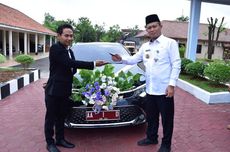 Cerita Pasangan Pengantin Pakai Mobil Dinas Bupati Kebumen: Kami Sangat Terkesan