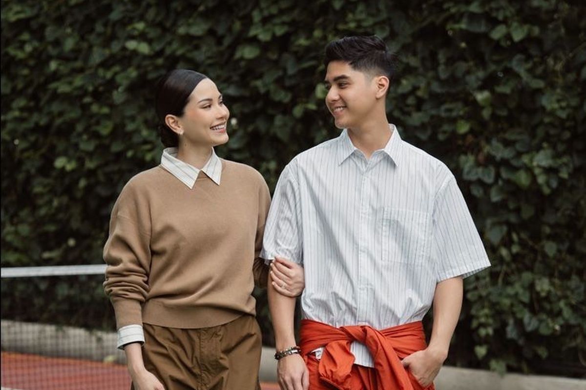 Alyssa Daguise dan Al Ghazali mengenakan koleksi UNIQLO : C Spring/Summer 2025.