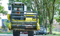 Peduli Kesejahteraan Petani, Bupati IDP Hibahkan Ratusan Alsintan untuk 81 Poktan di Luwu Utara