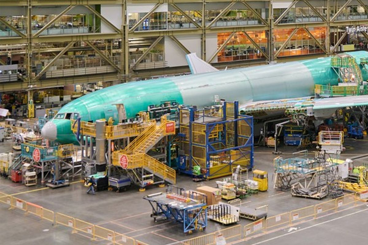 Balas Beijing, Trump Ancam Batasi Ekspor Suku Cadang Boeing ke China