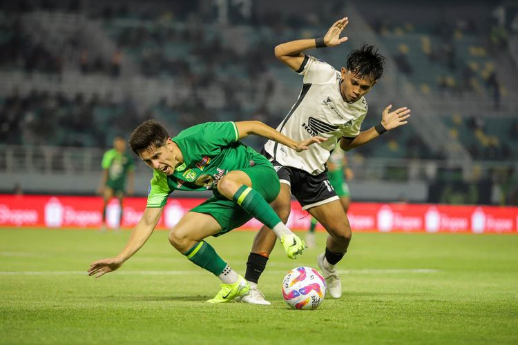 Hasil Persebaya Vs PSM Makassar 1-1, Cedera Malik Risaldi Warnai Hasil Imbang di GBT