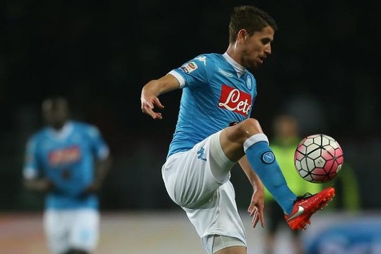 Gelandang Napoli, Jorginho, resmi dicoret dari skuad Italia untuk Piala Eropa 2016.