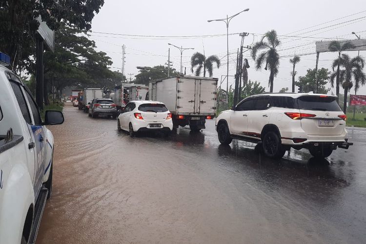 Berita Terkini Harian Sungai Simo Meluap Terbaru Hari Ini - Kompas.com
