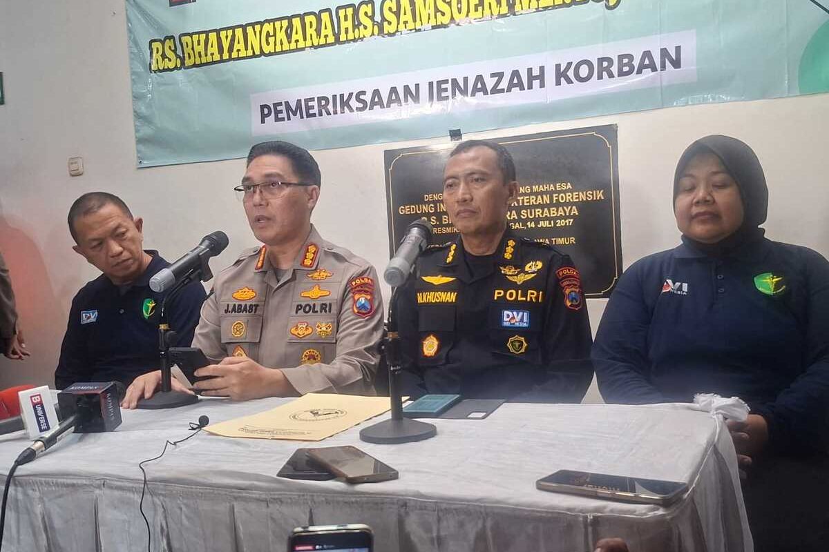 Konferensi Pers hasil identifikasi tim DVI terhadap korban Ponpes Al Khoziny Sidoarjo, Selasa (7/10/2025).