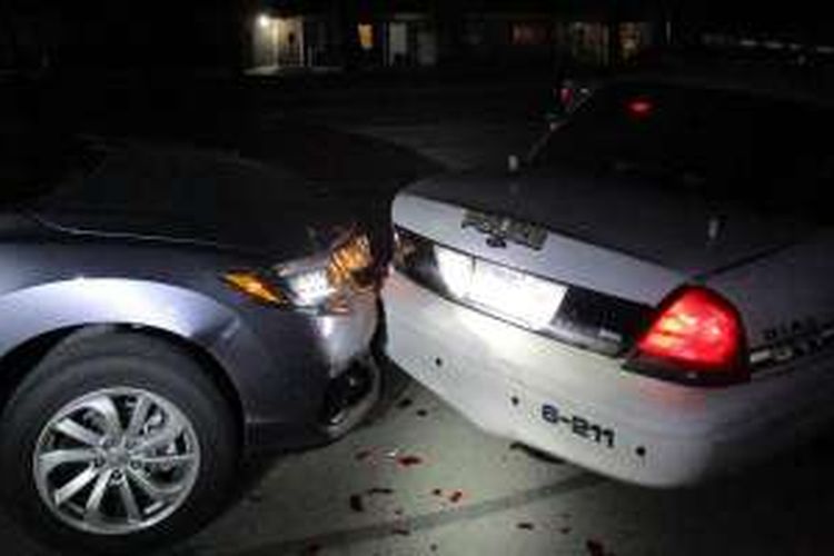 Mobil patroli Polisi kota Bryan, Texas, AS, yang ditabrak oleh mobil Miranda Rader.