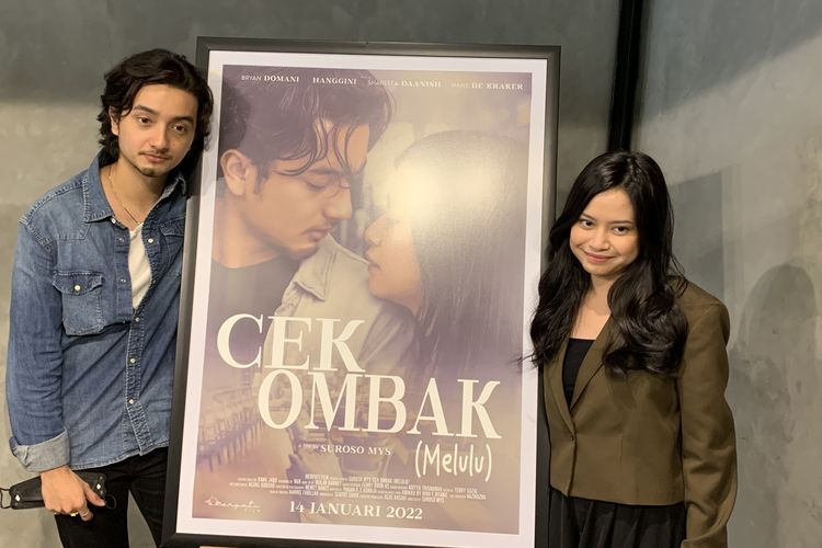 Bryan Domani dan Hanggini saat ditemui dalam media gathering film Cek Ombak di kawasan Jakarta Selatan, Kamis (13/1/2022). 