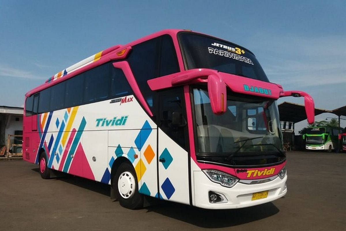 Salah satu armada bus milik PO Tividi