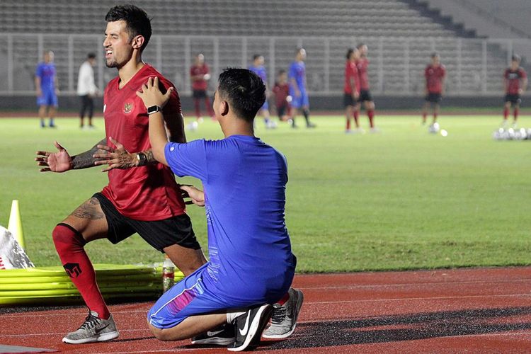 Fisioterapis timnas sepak bola U-19 Indonesia Asep Azis mengatakan di masa sekarang, cedera berolahraga juga merambah ke orang-orang yang menyukai gaya hidup berolahraga dalam keseharian mereka. 

