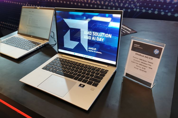 Salah satu produk laptop dari HP yang ditenagai prosesor AMD dari seri Ryzen Pro 7040