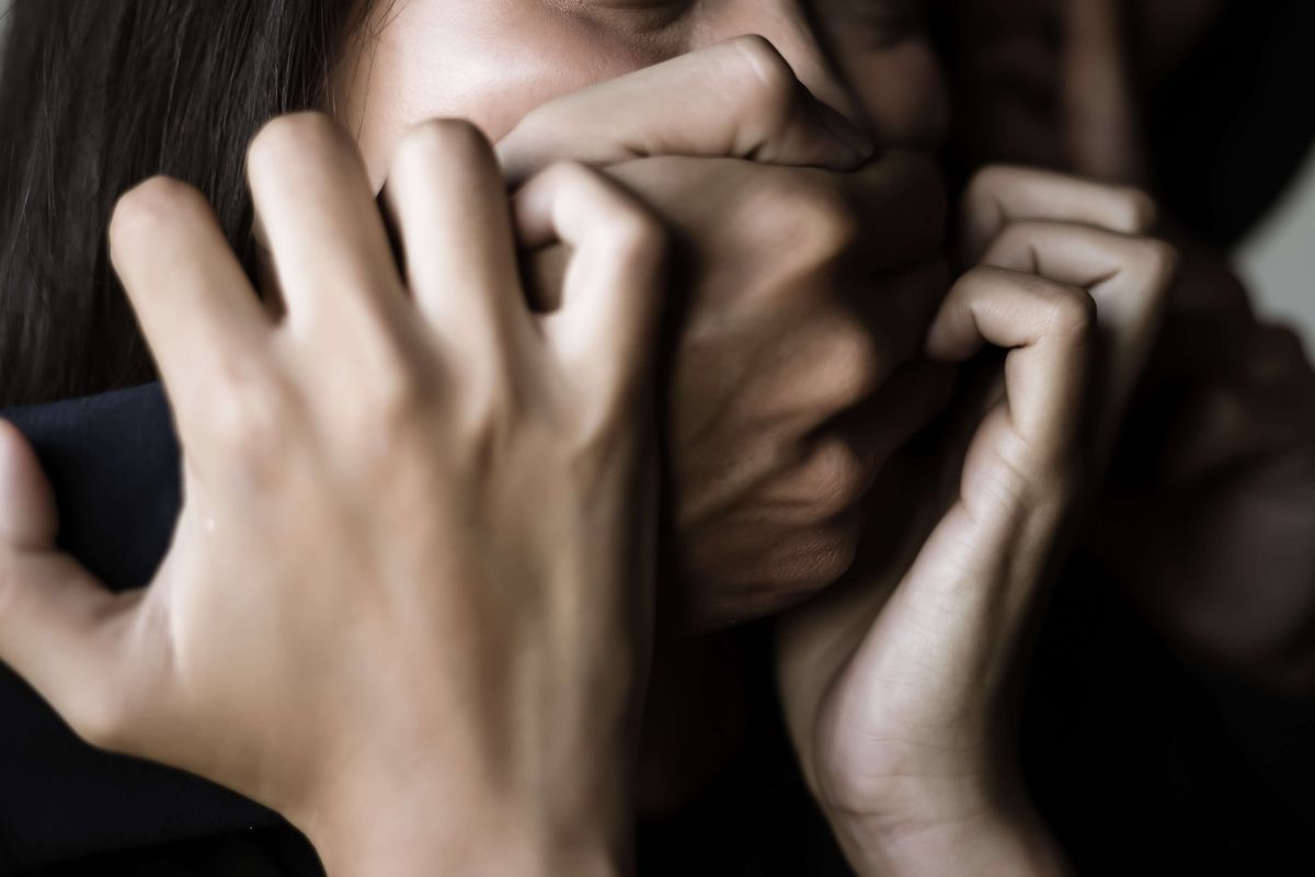 Ilustrasi pemerkosaan.