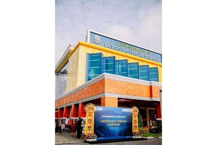 Gedung baru Universitas Terbuka (UT) Denpasar yang diresmikan Gubernur Bali Wayan Koster pada Rabu (2/7/2025), menjadi simbol komitmen perluasan akses pendidikan tinggi di Bali.