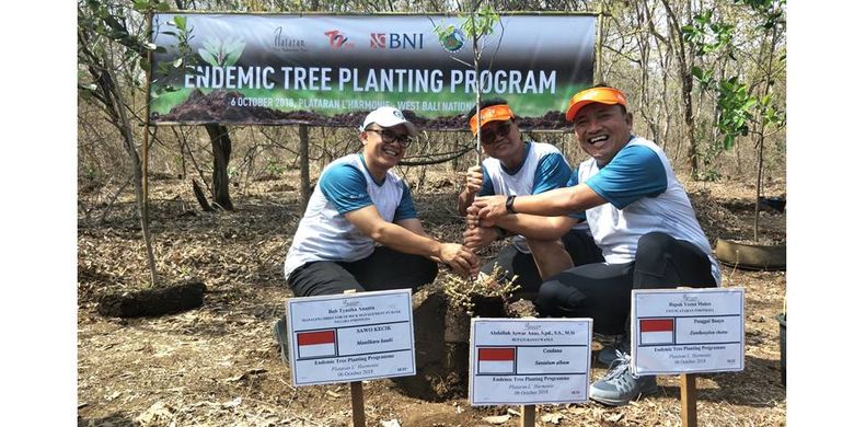 Penanaman tumbuhan endemik Indonesia dalam acara BNI Plataran X Trail 2018