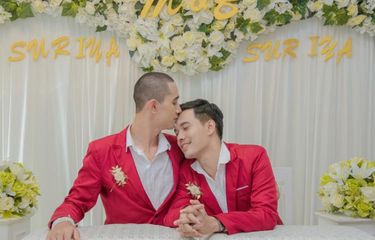 Pasangan Gay Thailand Ini Menikah, Dapat Ancaman Mati Netizen ...