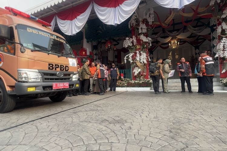 DKI Kirim Bantuan Rp 5,8 Miliar ke NTT: Ada Obat, Popok, hingga 202 Toren Air