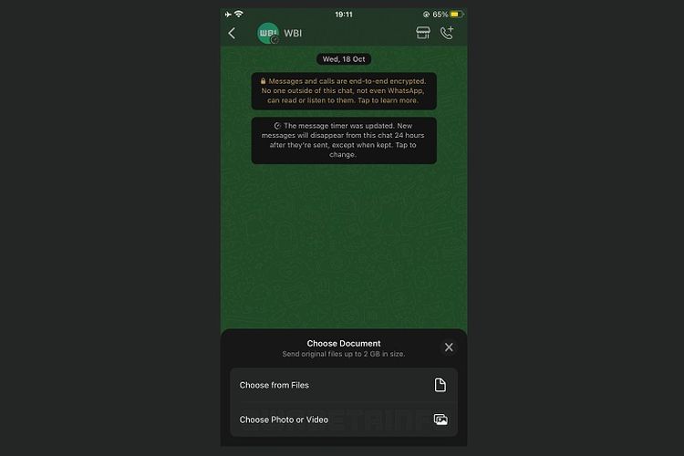 Fitur kirim file media lewat Dokumen di WhatsApp versi iOS