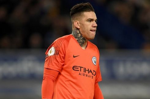 Kiper Man City Sebut Dirinya Eksekutor Penalti Terbaik yang Dimiliki Guardiola