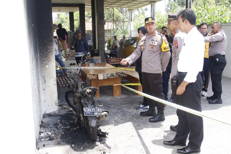 Polisi Dalami kasus teror yang dialami oleh salah satu relawan Prabowo-Gibran di Sumenep pada Senin (29/1/2024) sekitar pukul 02.30 WIB. 