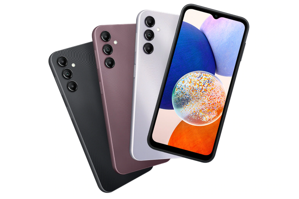 Samsung Galaxy A14 5G dirilis di Indonesia dalam pilihan warna Black, Dark Red, dan Silver. Harga Galaxy A14 5G adalah Rp 2,99 juta untuk memori 6/128 GB.