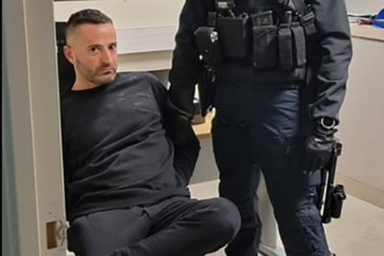 Potret Marco Raduano (40), bos mafia yang disebut paling berbahaya di Italia yang melarikan diri dari penjara menggunakan seprai pada Februari 2023.