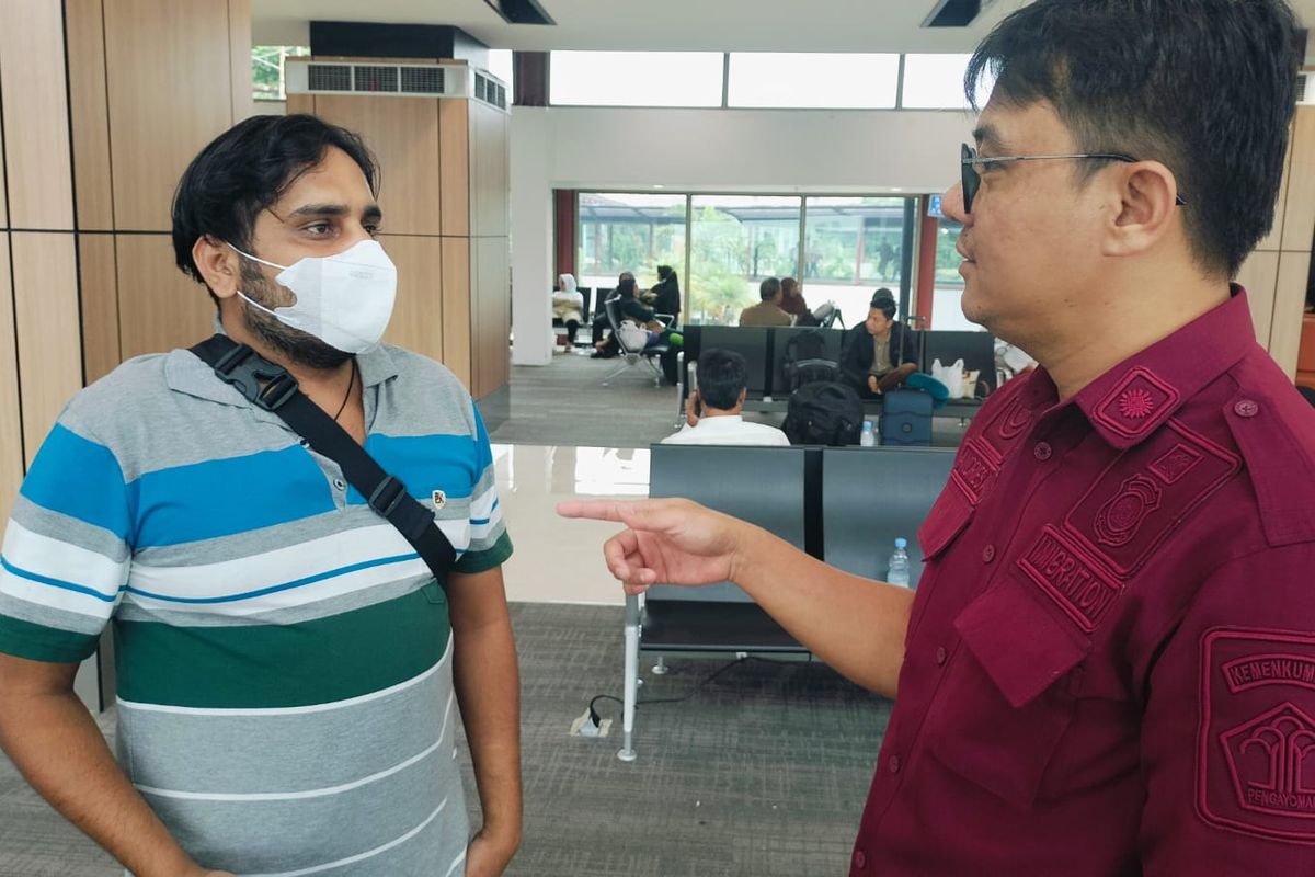 DEPORTASI: Kantor Imigrasi Kelas I Tasikmalaya mengusir paksa dari Wilayah Indonesia seorang pria warga negara India berinisial MS (41 tahun) karena overstay lebih dari 1 tahun
