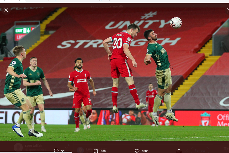 Winger Liverpool, Diogo Jota, menyundul bola untuk membawa Liverpool unggul 2-1 atas Sheffield United pada lanjutan pekan keenam Liga Inggris di Stadion Anfield, Minggu (25/10/2020) dini hari WIB.