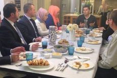 Pejabat Kepolisian Brisbane Buka Puasa di Kediaman Warga