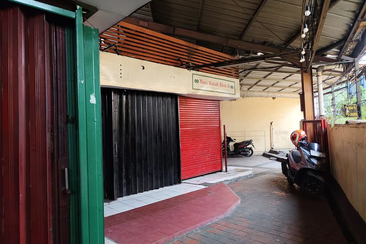 Potret kios kuliner di area Plaza 2 Blok M yang hengkang, Kamis (4/9/2025). 