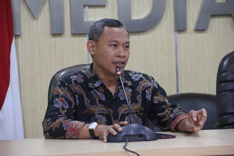 Wakil Ketua Komnas HAM, Pramono Ubaid Tanthowi, dalam jumpa pers di kantor Bawaslu RI, Selasa (25/7/2023).