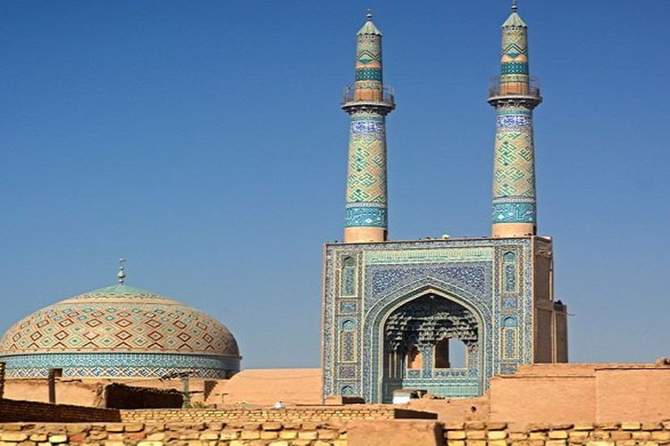 Masjid Jame, salah satu masjid dengan menara tertinggi di Iran. (Shutterstock)