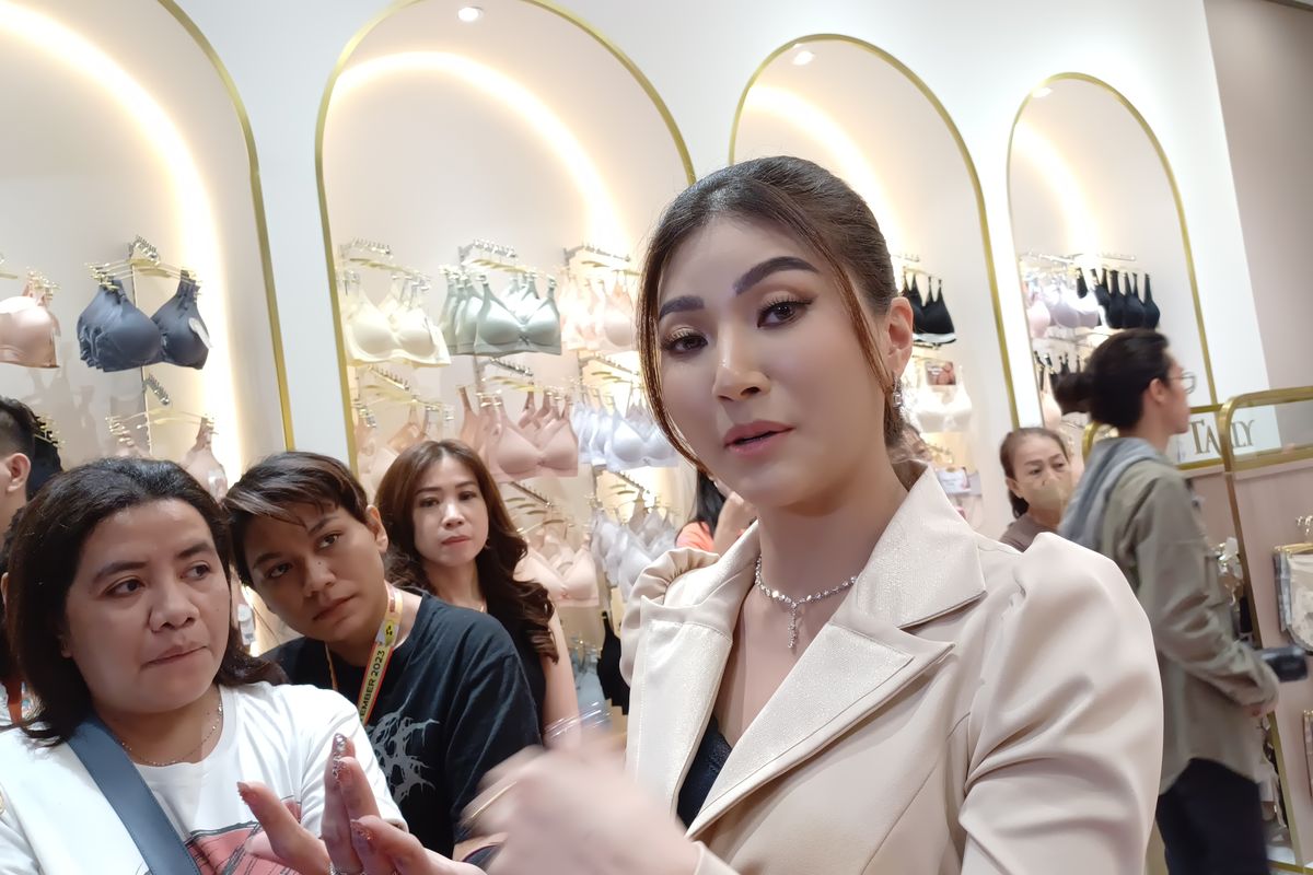 Sarwendah Klarifikasi Video Viral yang Diduga Dirinya Marah-marah Saat  Jualan di Live TikTok Sepi Penonton