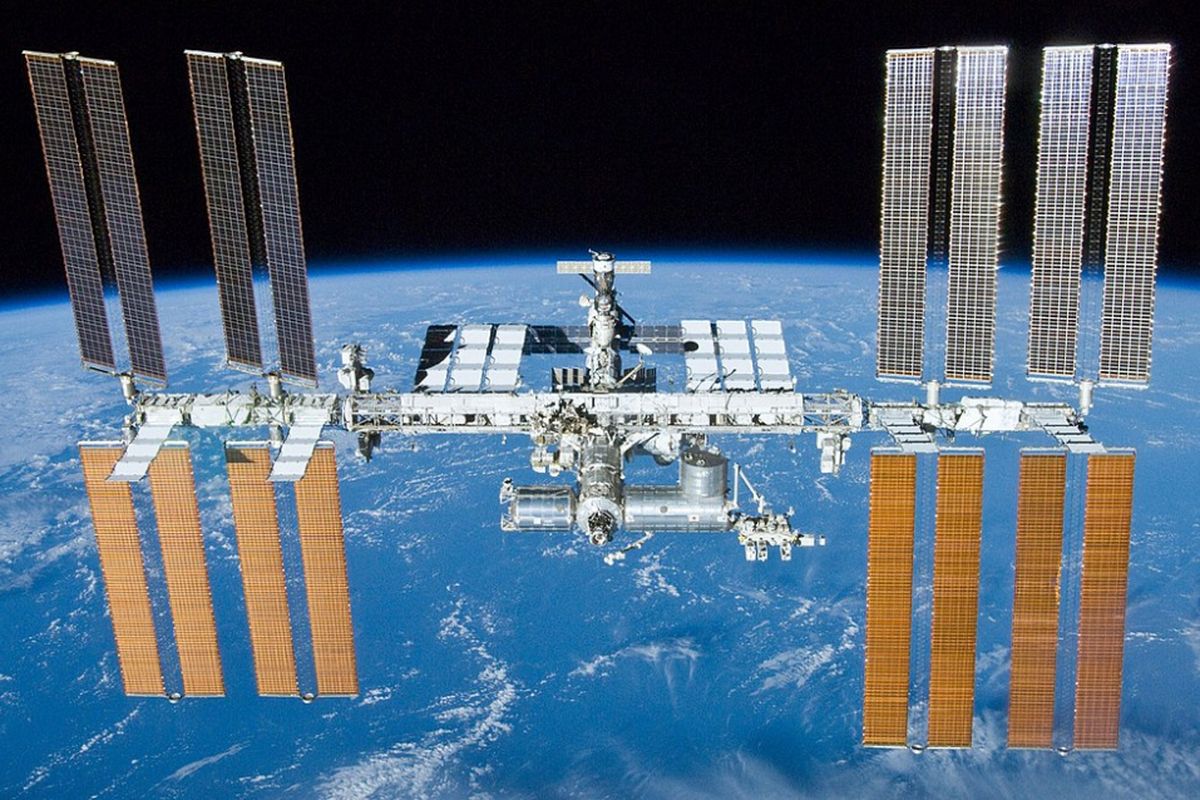 The Internationa Space Station atau Stasiun Luar Angkasa 23 Mei 2010 yang lalu