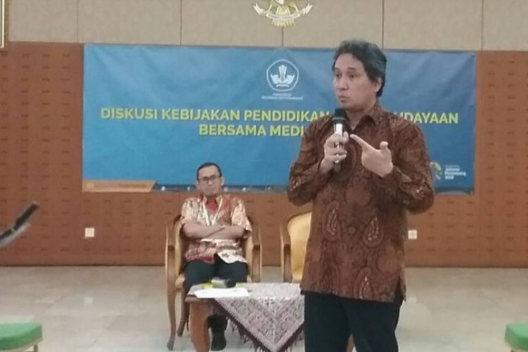 Direktur Jenderal Kebudayaan Mendikbud Hilmar Farid, di Gedung Kemendikbud, Jakarta, Rabu (21/6/2017). Pemerintah tengah mulai langkah-langkah menyusun Rencana Induk Pemajuan Kebudayaan usai disahkannya UU Nomor 5 Tahun 2017 Tentang Pemajuan Kebudayaan.