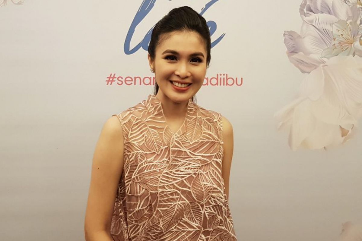 Aktris Sandra Dewi saat acara Mothercare #Senangnyajadiibu, Jakarta, Selasa (12/2/2019).