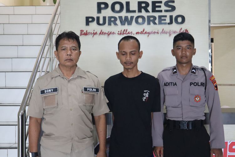 Dok Humas polres Purworejo  : Tersangka berinisial MM (27) menyepakati pembelian mesin dinamo listrik tersebut sebesar Rp 3,5 juta. 