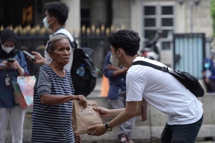 Aktivitas relawan Dompet Dhuafa dalam mengisi 30 Hari Ramadan #JadiManfaat beberapa waktu lalu.
