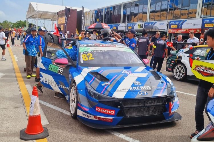 Haji Dypo Fitra menutup TCR Asia Series 2024 dengan gemilang, meraih double winner dan lima trofi di Guia Circuit, Macau.