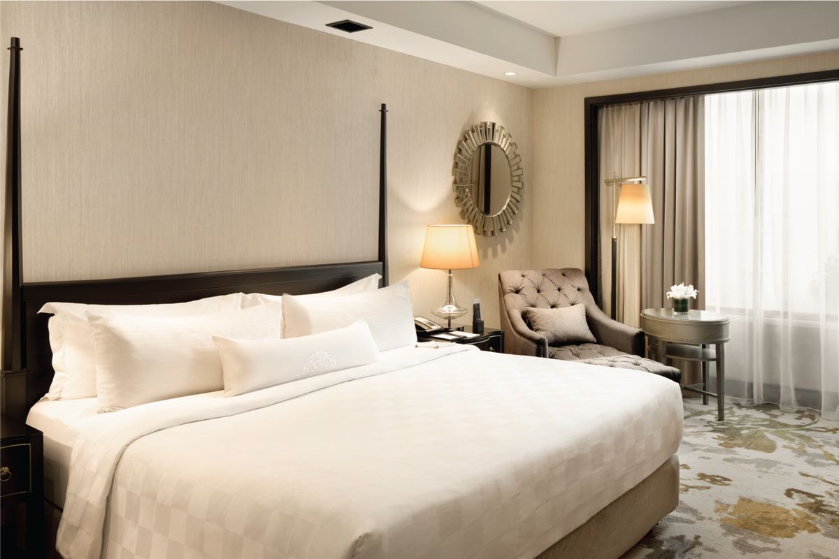 Ilustrasi Hotel - Kamar tipe Deluxe di AYANA Midplaza Jakarta.