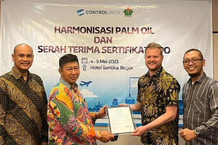 Kebun dan pabrik kelapa sawit Sosa, milik PTPN 4 meraih sertifikat ISPO dari Control Union, Rabu (10/5/2023). 