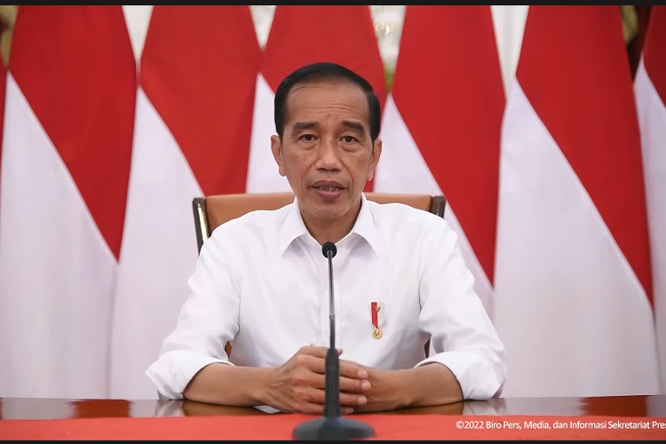 A screen grab from the presidential office's YouTube account when President Joko Widodo announced his decision to ban the export of edible oil and its raw material on Thursday, April 28, 2022. 