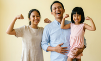 Hubungan Ayah dan Anak: Canggung, Diam, tetapi Penuh Sayang