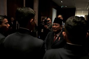 Prabowo Disambut Meriah Diaspora di Tokyo, Ada yang Dapat Tanda Tangan